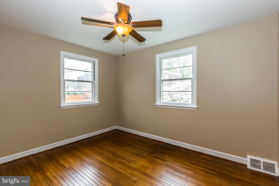 1104 Jamaica Road Lancaster, PA 17602 - Photo 19 of 29 Gallery Image 19