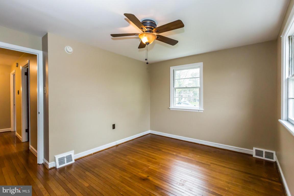 1104 Jamaica Road Lancaster, PA 17602 - Photo 26 of 29 Gallery Image 26