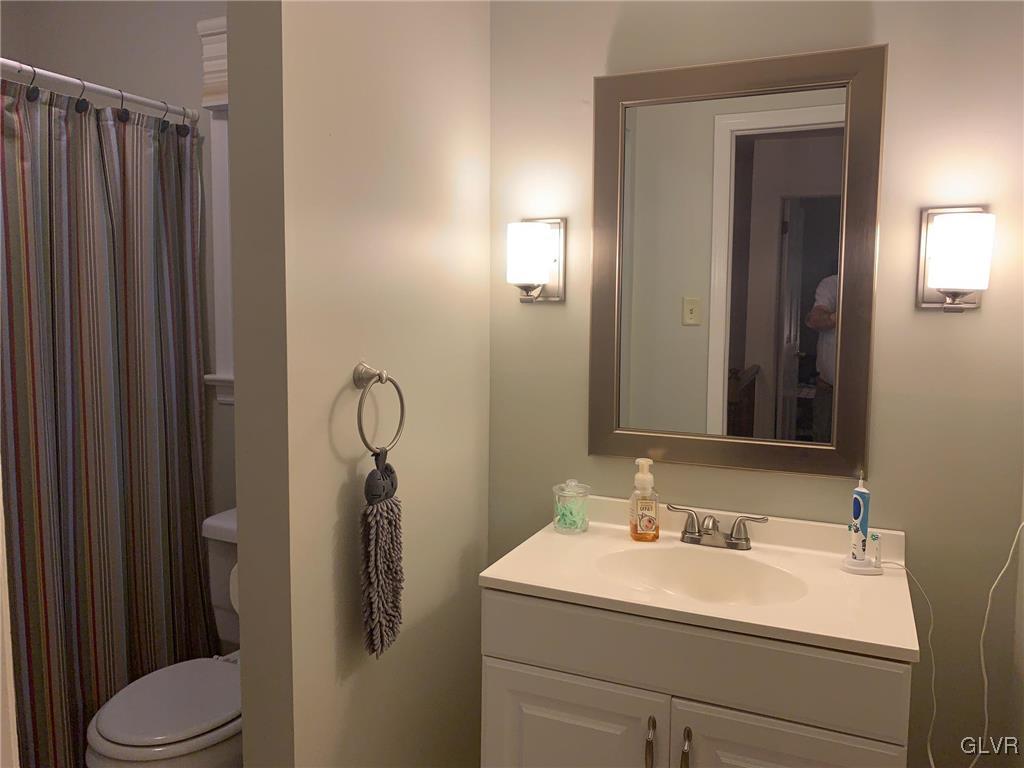 1915 Church Road Bethlehem, PA 18015 - Photo 17 of 24 Gallery Image 17