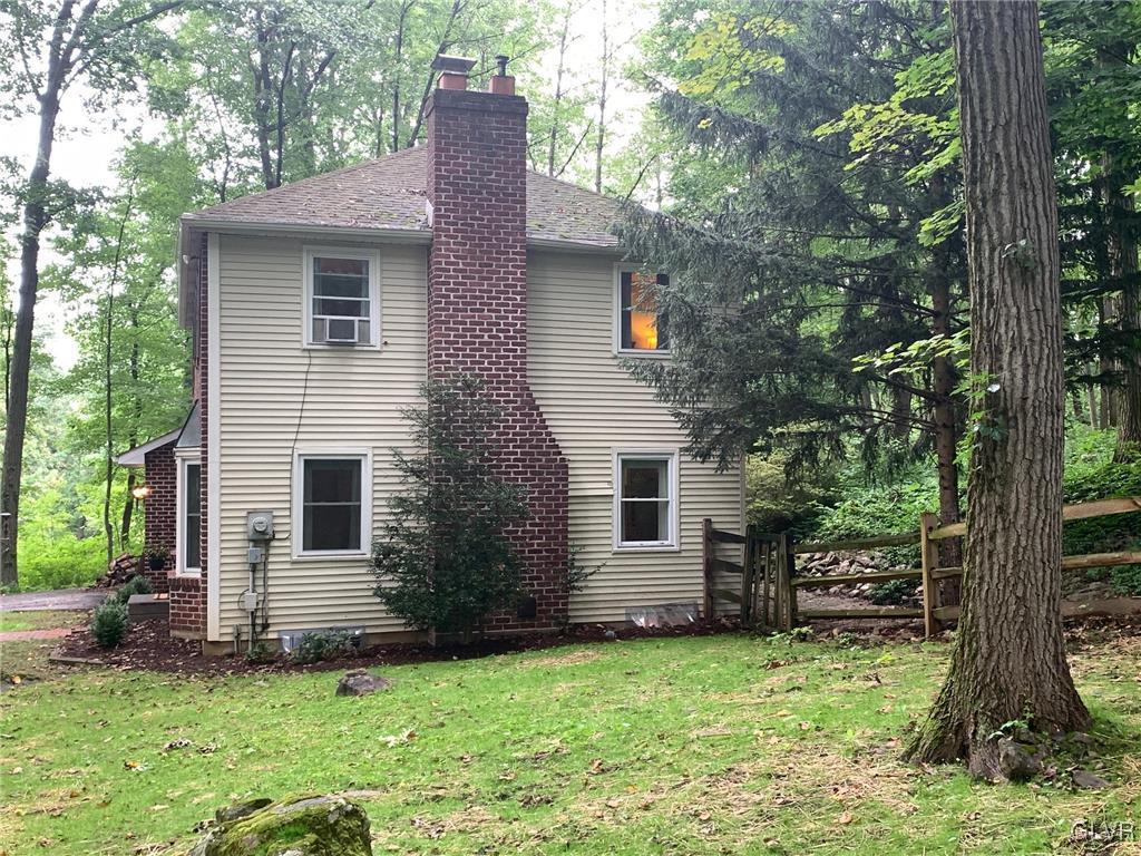 1915 Church Road Bethlehem, PA 18015 - Photo 3 of 24 Gallery Image 3