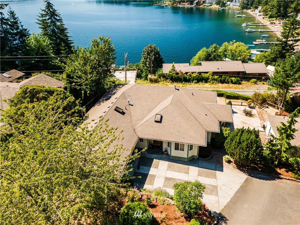 2364 North Shore Road Bellingham, WA 98226 - Photo 1 of 38 Gallery Image 1