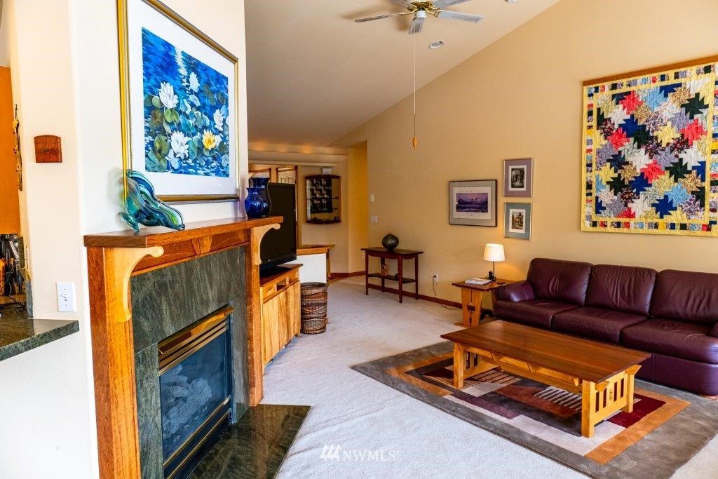 2364 North Shore Road Bellingham, WA 98226 - Photo 18 of 38 Gallery Image 18