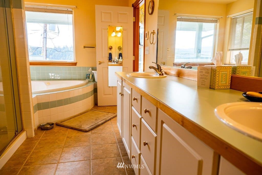 2364 North Shore Road Bellingham, WA 98226 - Photo 26 of 38 Gallery Image 26