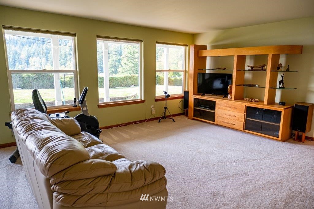 2364 North Shore Road Bellingham, WA 98226 - Photo 33 of 38 Gallery Image 33