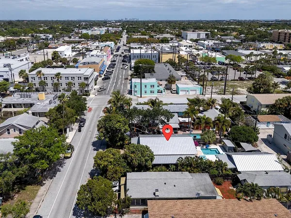 $3,000 | 112 South J Street, Lake Worth Beach, FL 33460