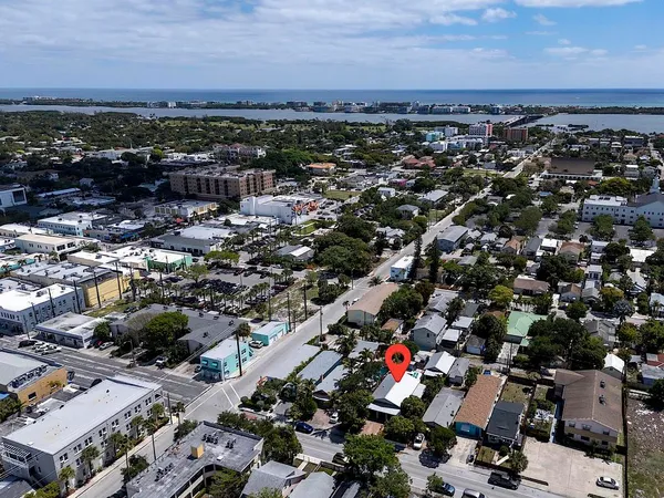 $3,000 | 112 South J Street, Lake Worth Beach, FL 33460