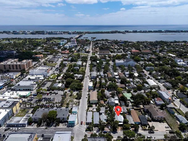 $3,000 | 112 South J Street, Lake Worth Beach, FL 33460
