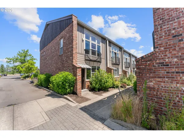 $299,999 | 1443 Northeast Village Street, Fairview, OR 97024