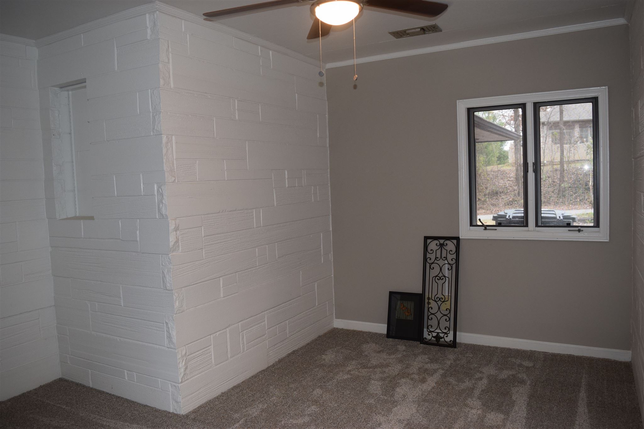 6000 Weaver Road Evansville, IN 47711 - Photo 15 of 27 Gallery Image 15