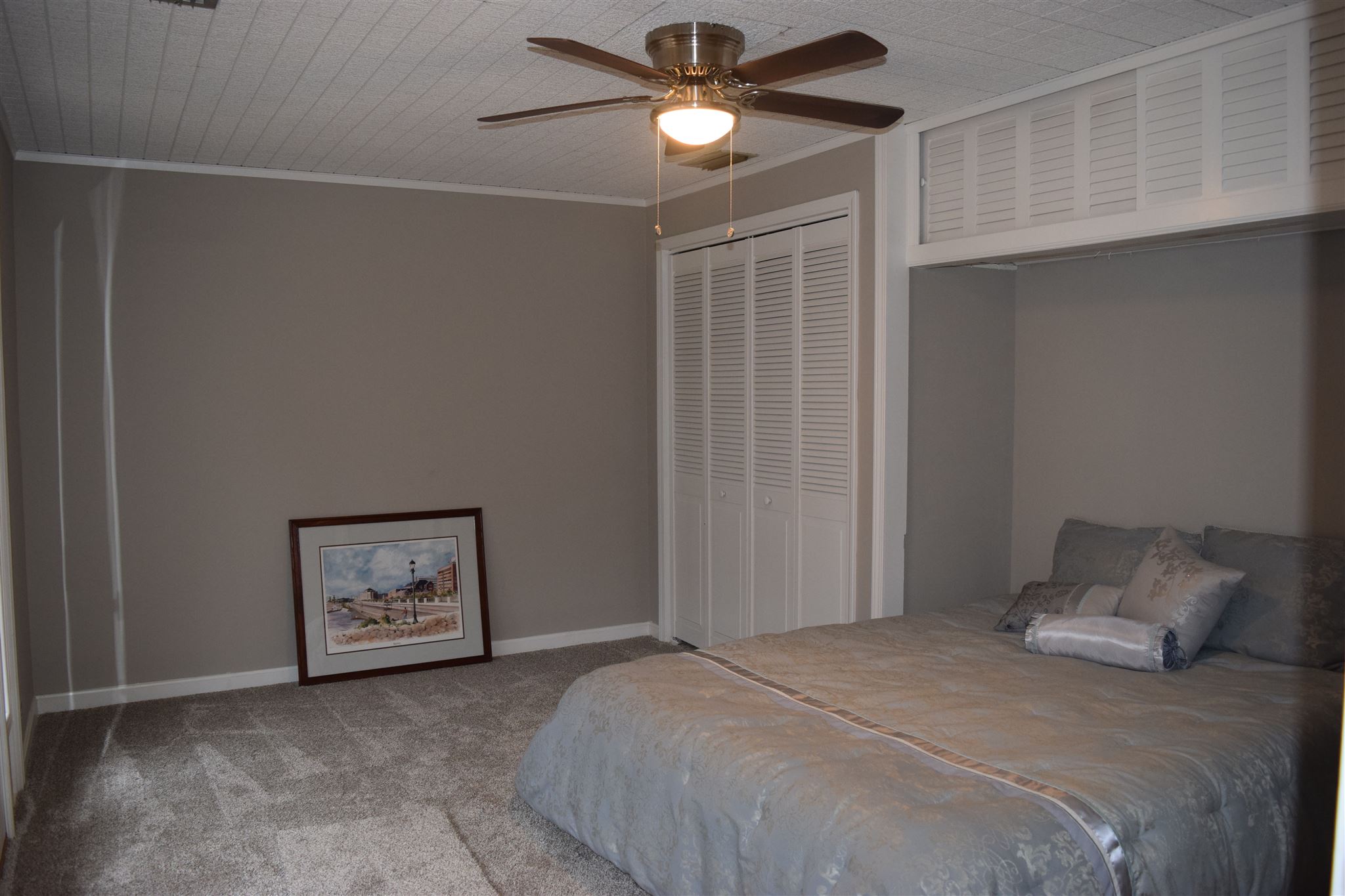 6000 Weaver Road Evansville, IN 47711 - Photo 17 of 27 Gallery Image 17