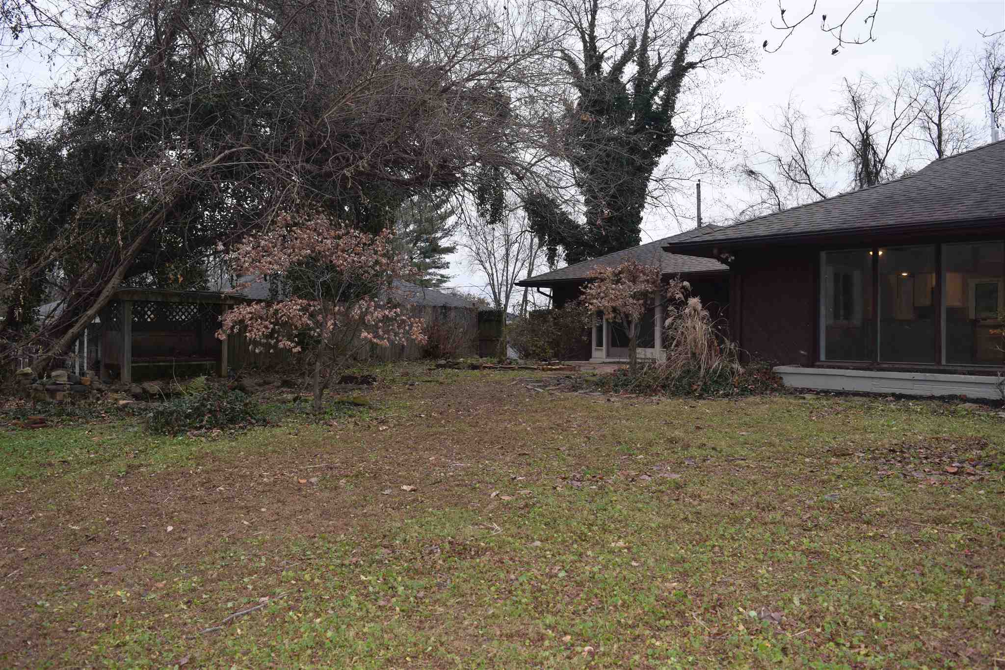 6000 Weaver Road Evansville, IN 47711 - Photo 25 of 27 Gallery Image 25
