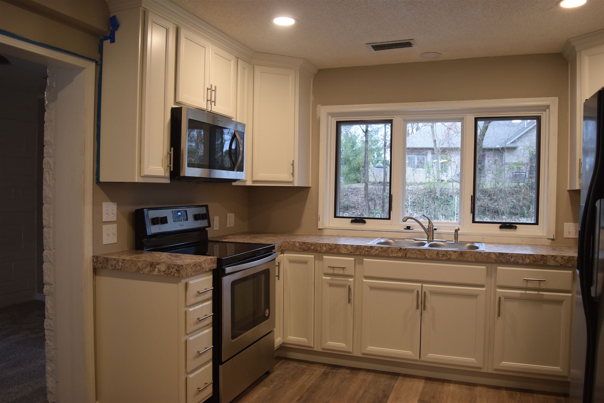 6000 Weaver Road Evansville, IN 47711 - Photo 8 of 27 Gallery Image 8