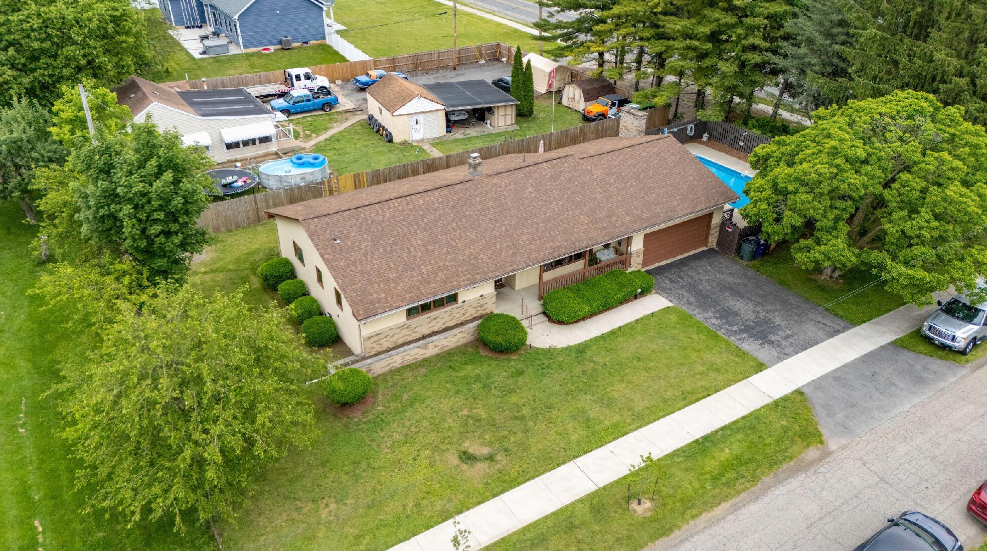 300 Stockbridge Road Columbus, OH 43207 - Photo 33 of 40 Ariel front view.