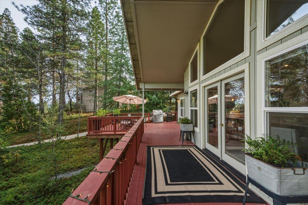 16041 John Way Grass Valley, CA 95949 - Photo 47 of 56 a view of an outdoor sitting area