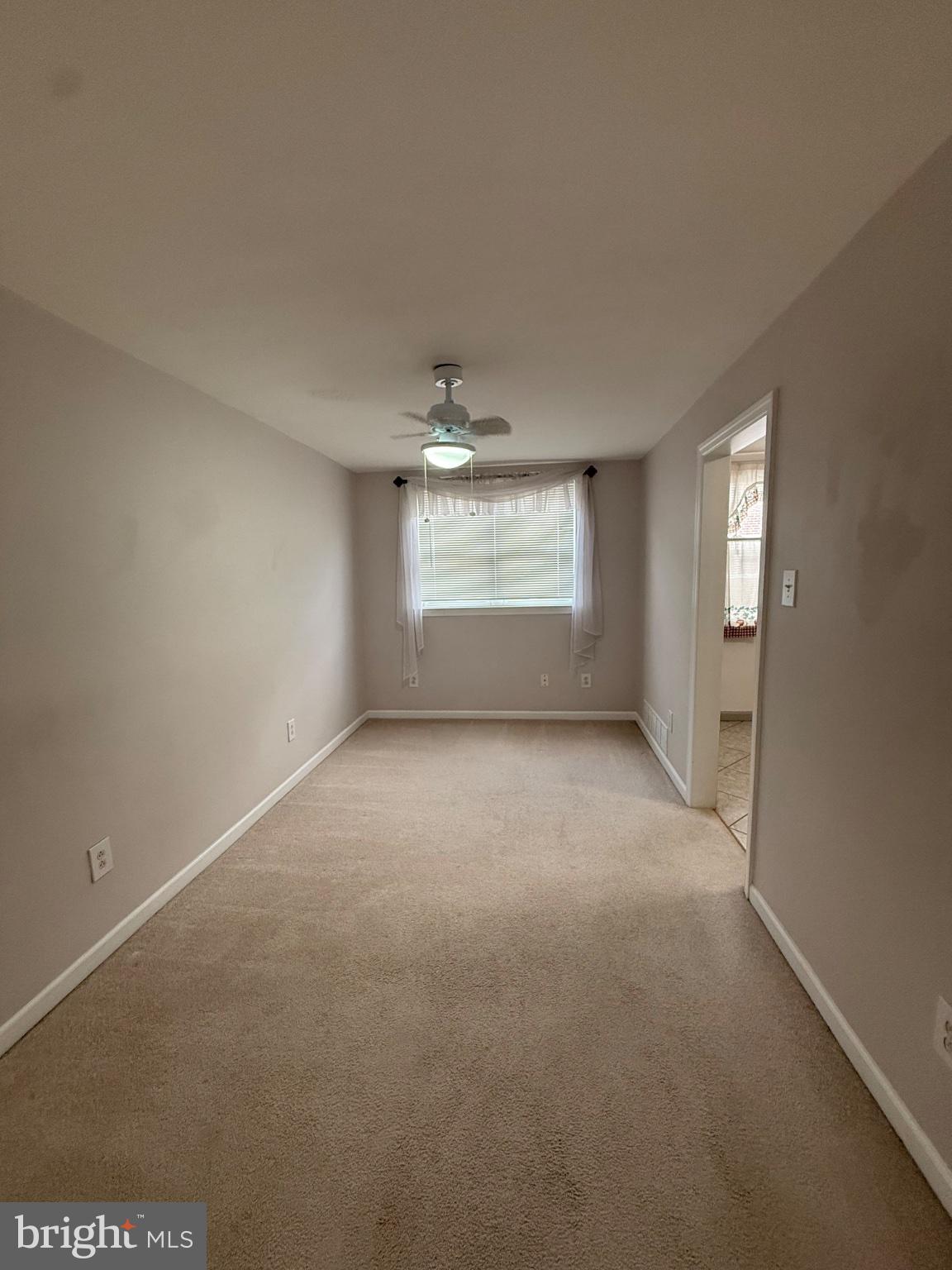 14 Concord Road Darby, PA 19023 - Photo 7 of 21 Bright and airy versatile space.