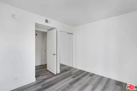 $3,695 | 909 North Croft Avenue, Unit 301, Los Angeles, CA 90069