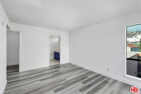 $3,695 | 909 North Croft Avenue, Unit 301, Los Angeles, CA 90069