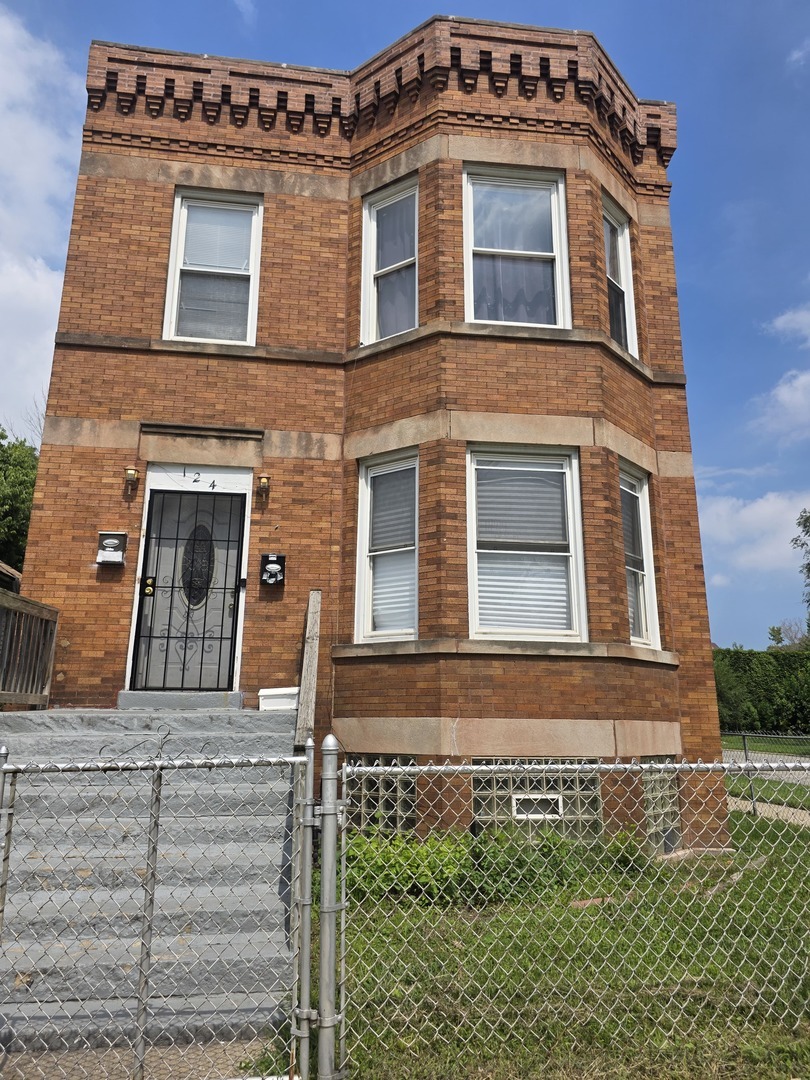 124 East 110th Street Chicago, IL 60628 - Photo 1 of 16