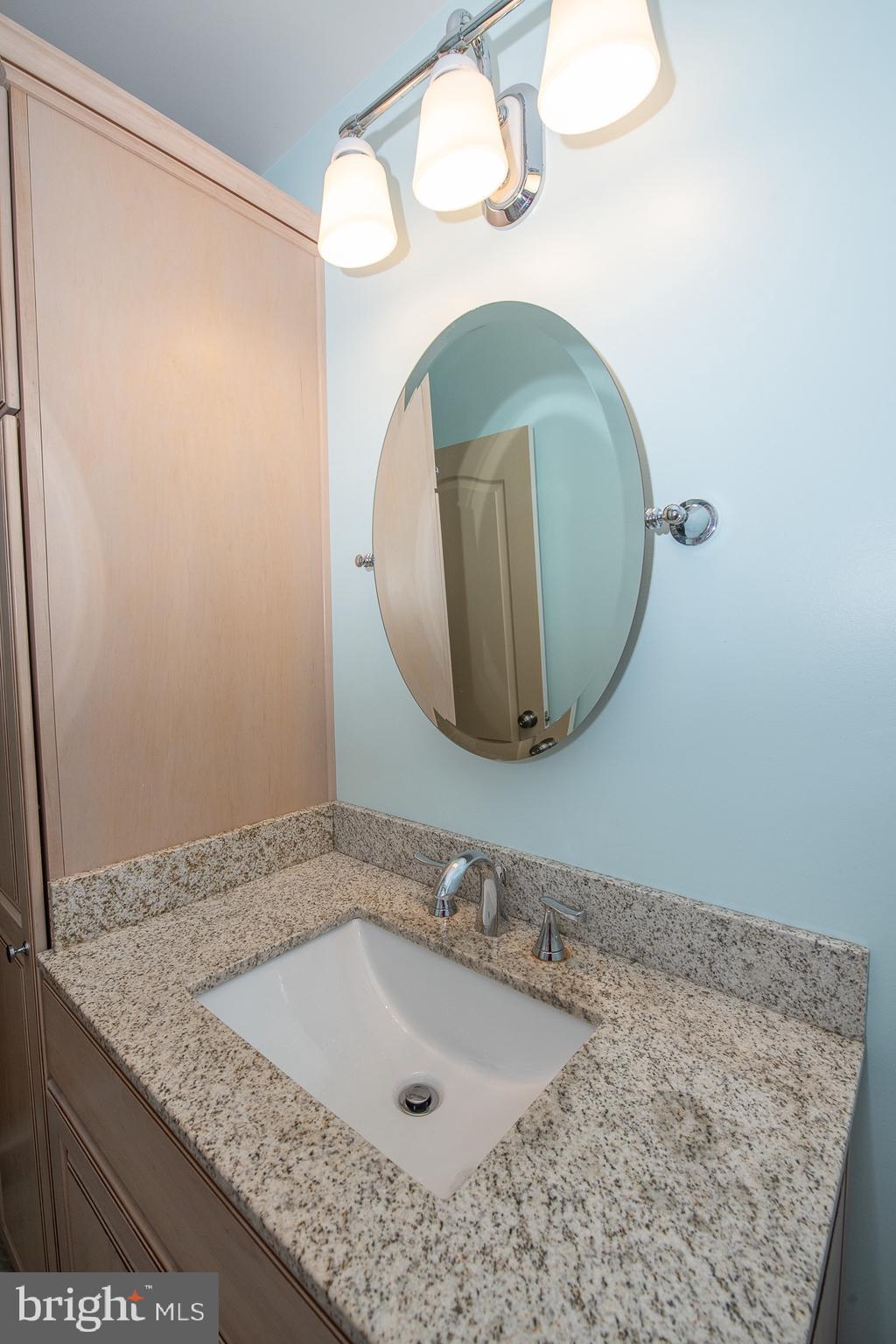 201 Old State Road Berwyn, PA 19312 - Photo 22 of 42 Hall Full Bath