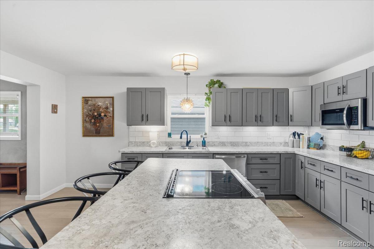 1475 North Irish Road Davison, MI 48423 - Photo 13 of 55 20-1475_N_Irish_048.jpg