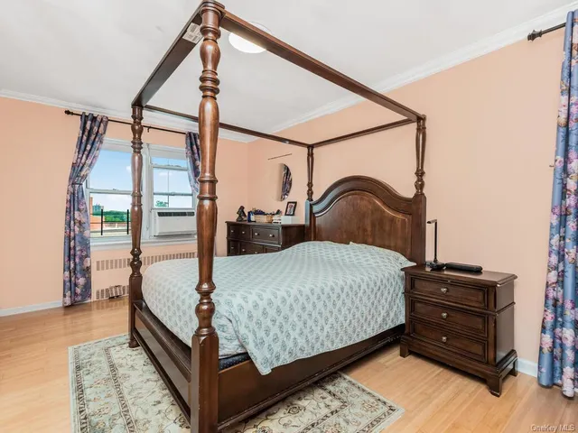 $399,900 | 3850 Hudson Manor Terrace, Unit 6B | Riverdale