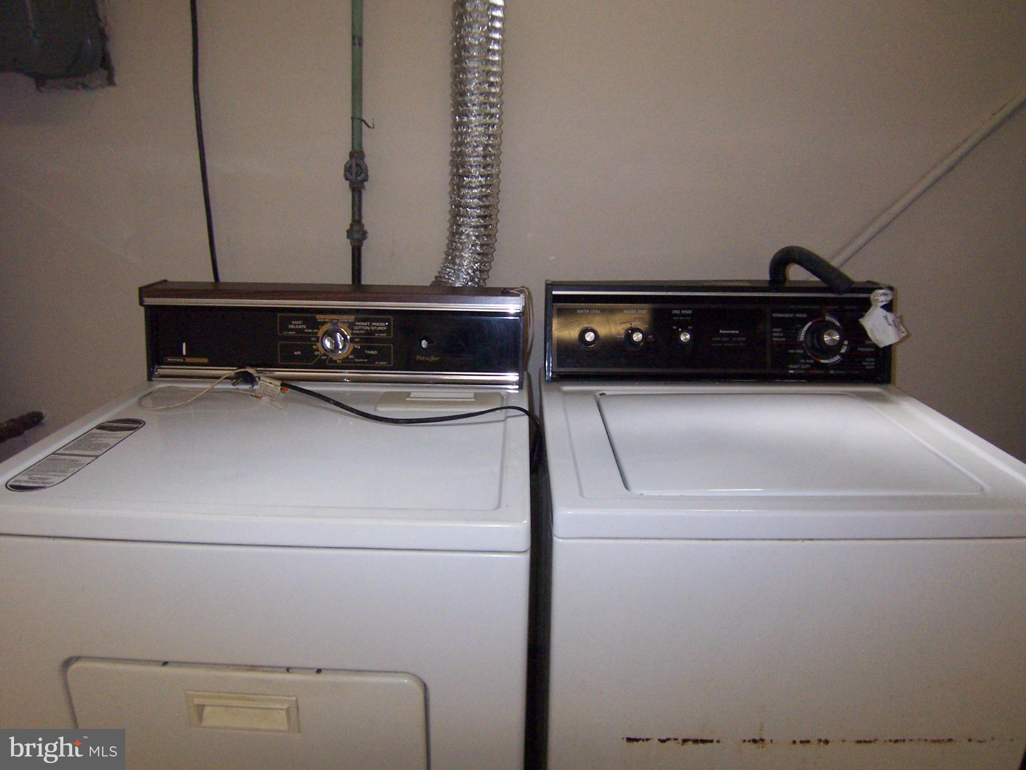 9501 Seminole Street Silver Spring, MD 20901 - Photo 18 of 25 Laundry
