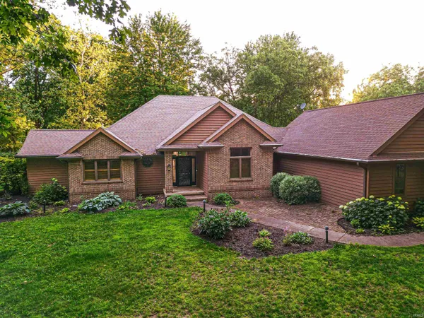 $799,000 | 5767 North 450 East, Leesburg, IN 46538