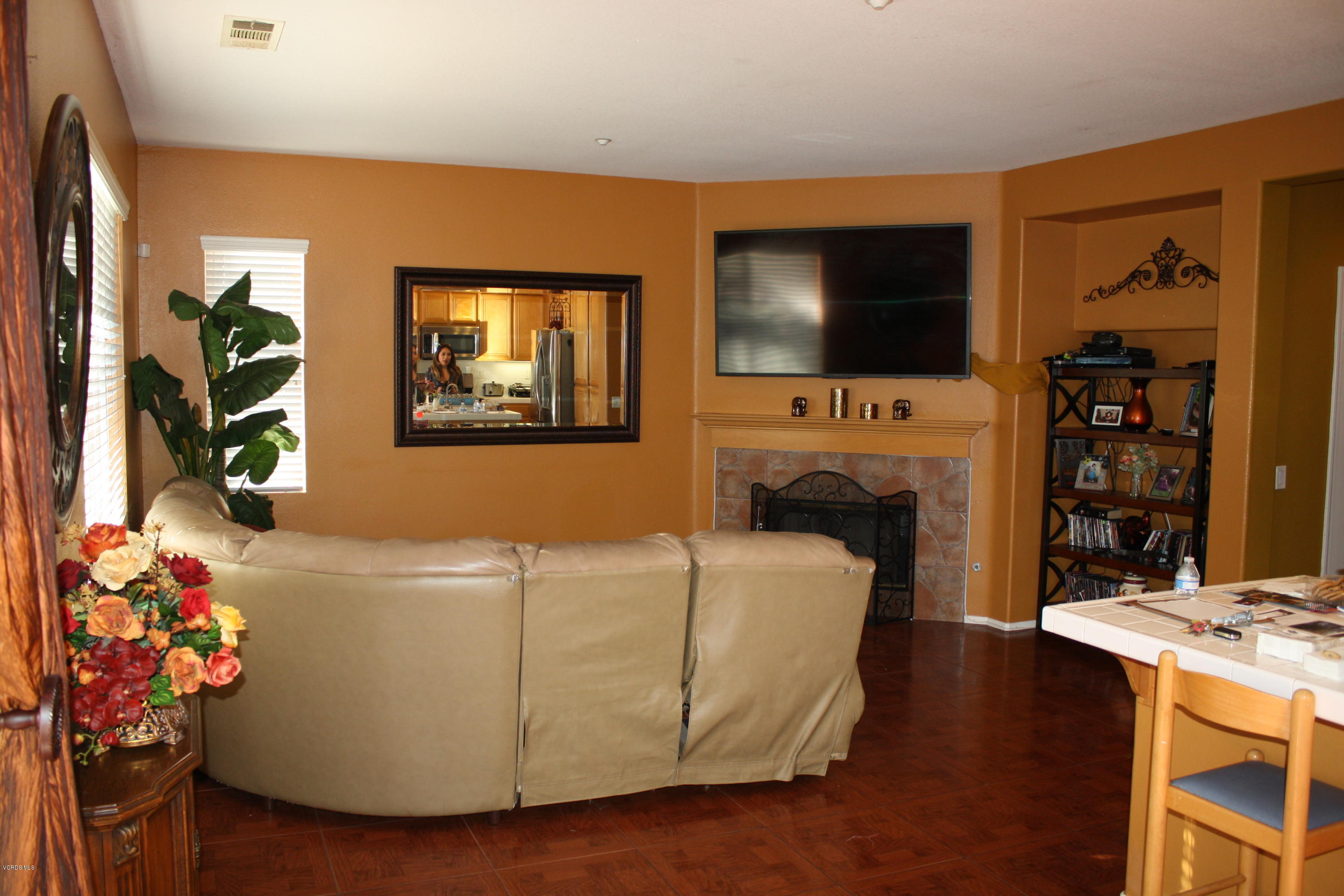 1942 Ribera Drive Oxnard, CA 93030 - Photo 5 of 21 IMG_5293