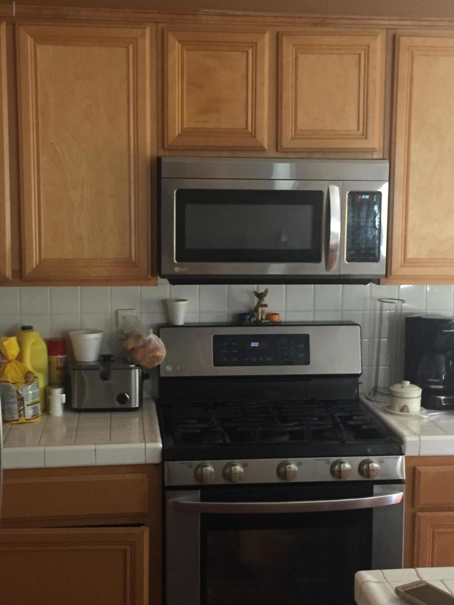 1942 Ribera Drive Oxnard, CA 93030 - Photo 10 of 21 IMG_1031