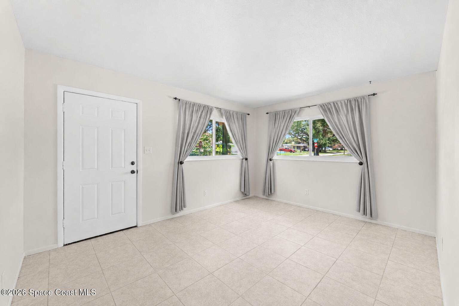 1014 Montclair Road Cocoa, FL 32922 - Photo 13 of 48 Living room