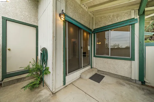 $310,000 | 5425 Concord Boulevard, Unit A4, Concord, CA 94521