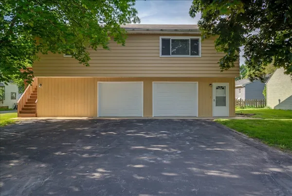 $299,999 | 612 Church Street, Batavia, IL 60510