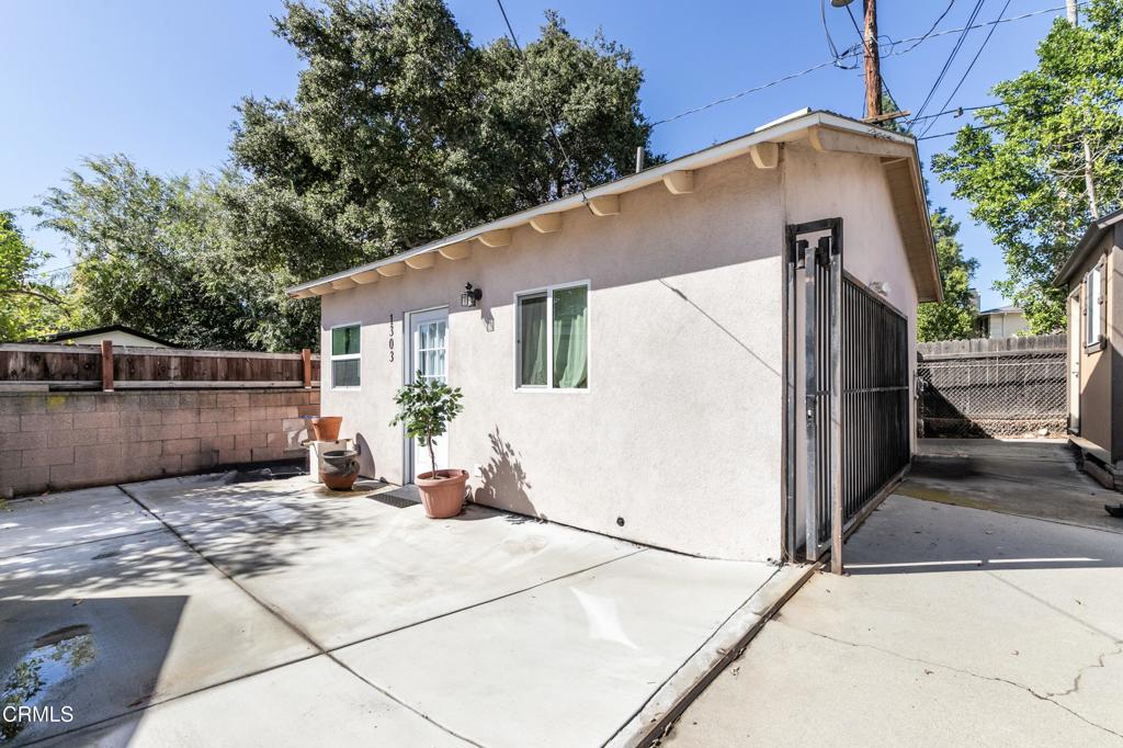 1305 Solita Road Pasadena, CA 91103 - Photo 26 of 33