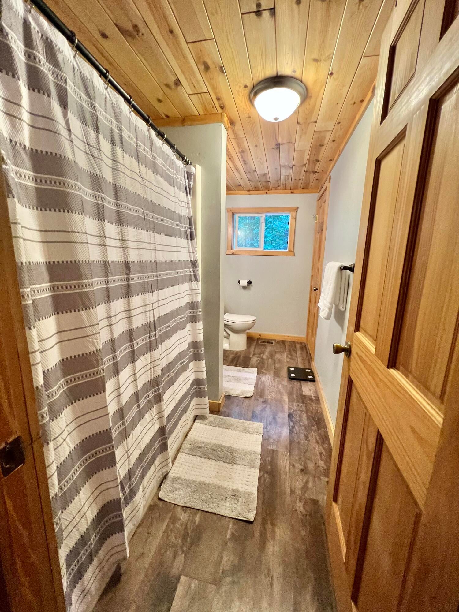 1941 High Road Roscommon, MI 48653 - Photo 23 of 54 main bath 1