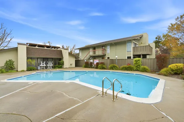 $492,000 | 43 Massolo Drive, Unit G, Pleasant Hill, CA 94523