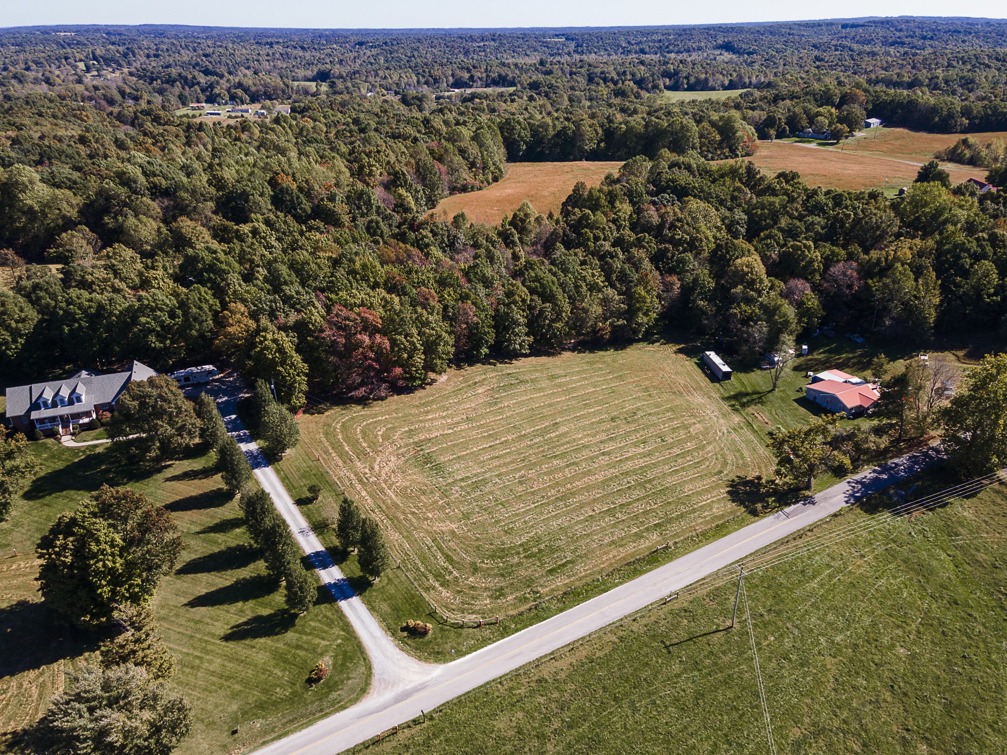 182 Calvert Ridge Road Westmoreland, TN 37186 - Photo 49 of 50 an aerial view of residential houses with outdoor space