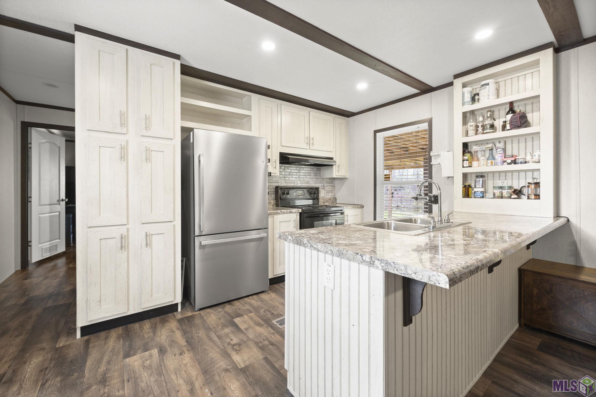 44041 Tom Road St. Amant, LA 70774 - Photo 2 of 14