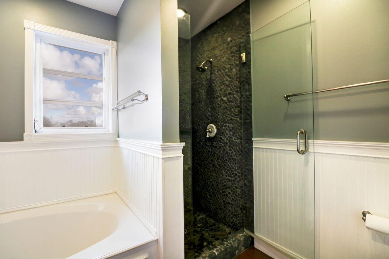 10130 Fanfare Drive Boca Raton, FL 33428 - Photo 15 of 27 MASTER BATHROOM