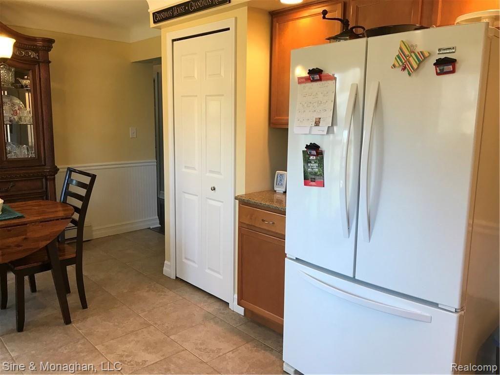 473 Cox Road St. Clair, MI 48079 - Photo 31 of 64 31 KITCHEN 4 473 COX RD.JPG