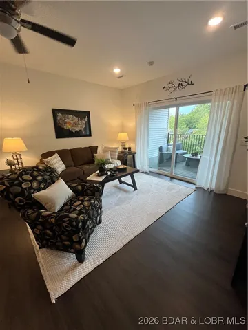 $259,000 | 295 Highland Shores, Unit 4E, Lake Ozark, MO 65049