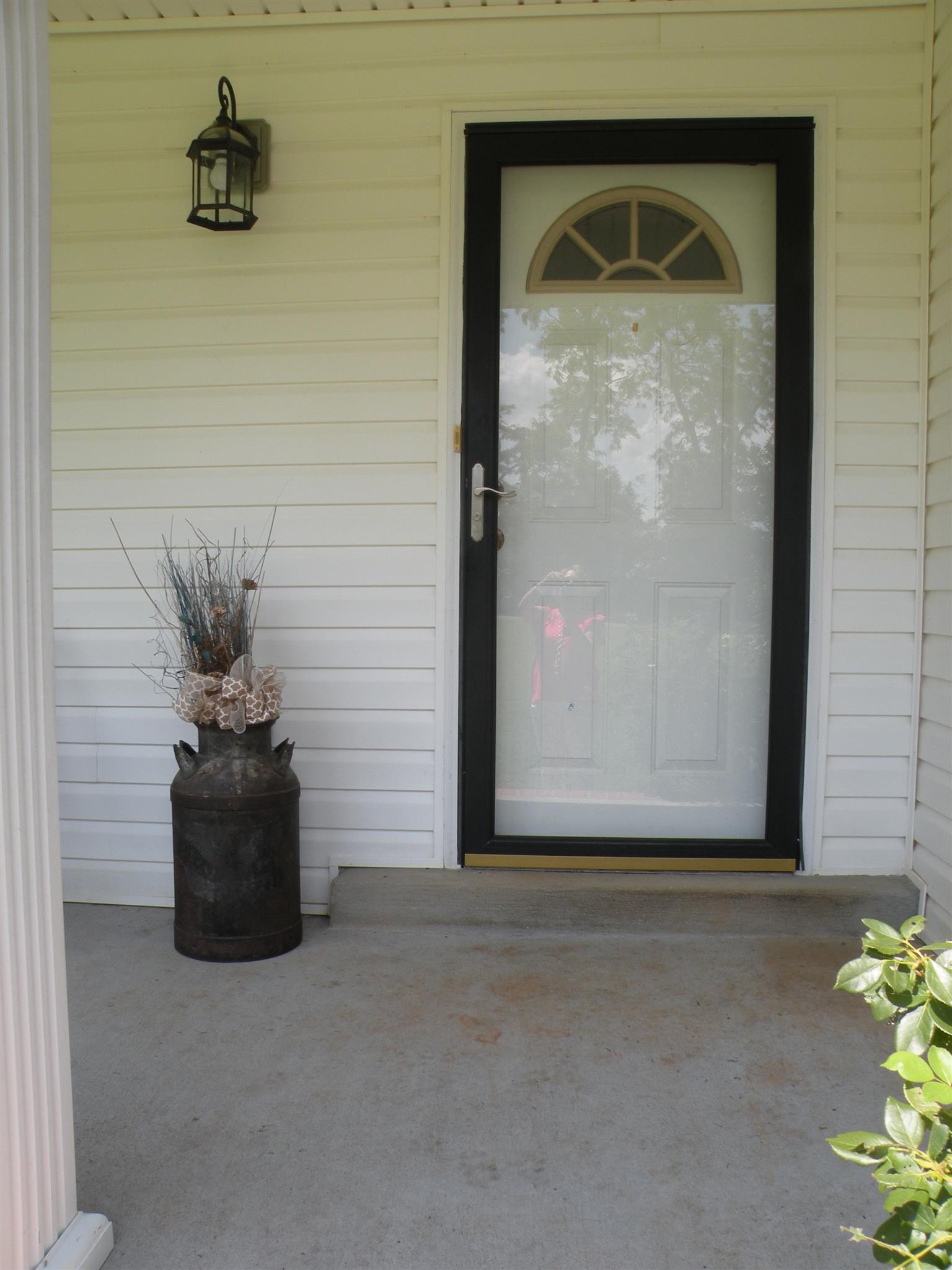 183 Lear Road Portland, TN 37148 - Photo 5 of 30 a view of entryway
