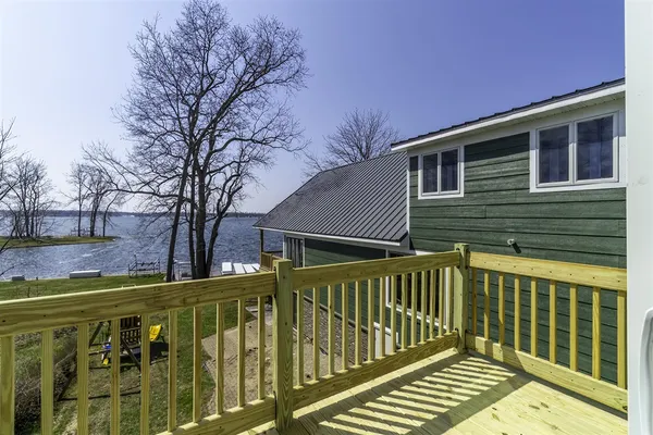 $979,900 | 1064 Bayview Drive, Coldwater, MI 49036