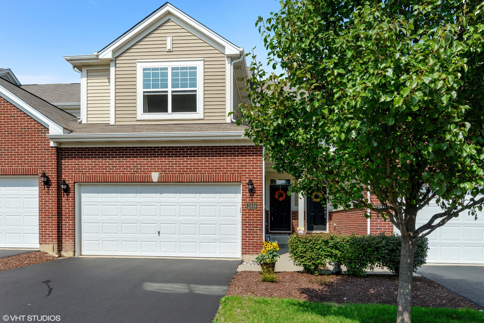 2819 Church Road Aurora, IL 60502 - Photo 1 of 17
