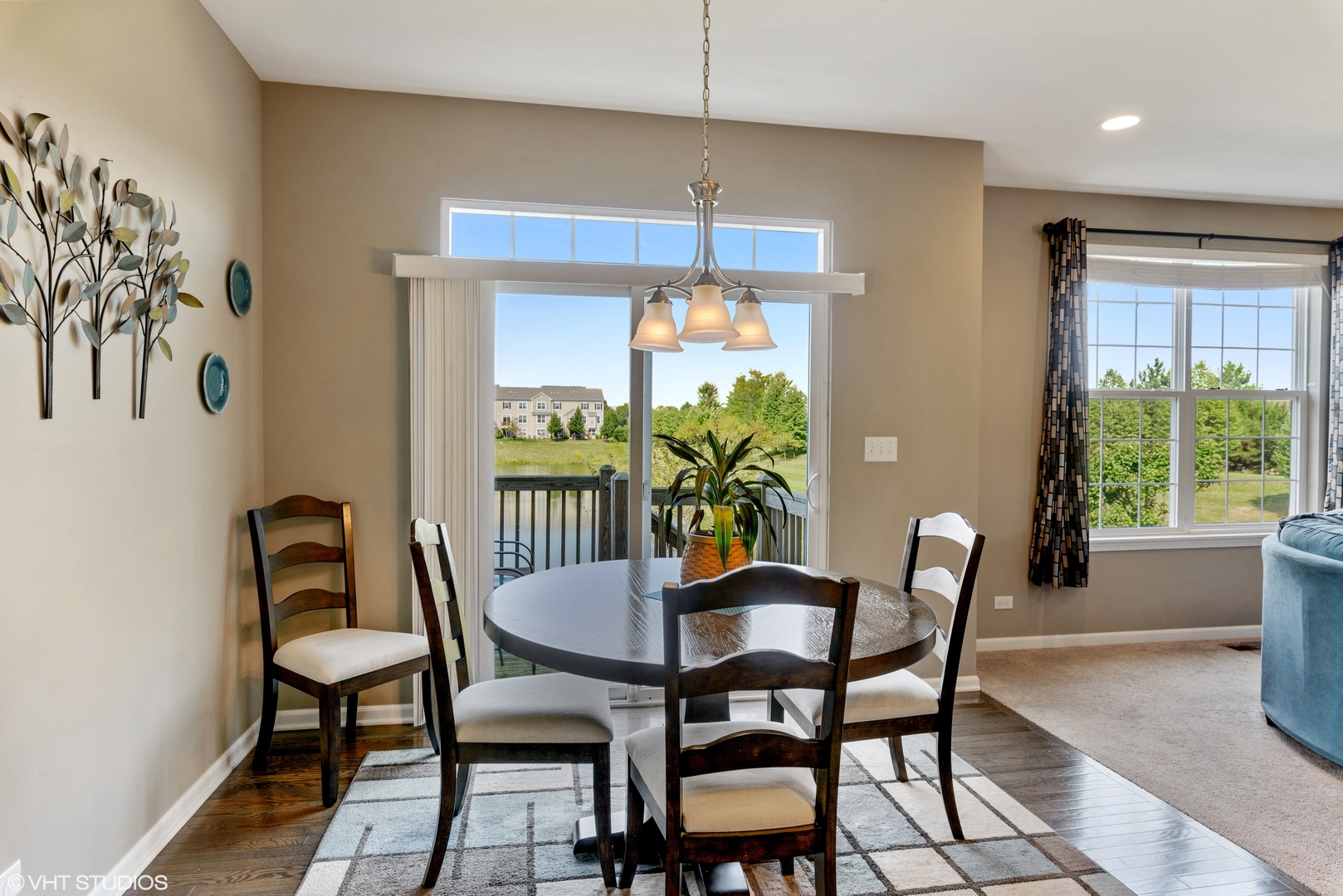 2819 Church Road Aurora, IL 60502 - Photo 4 of 17