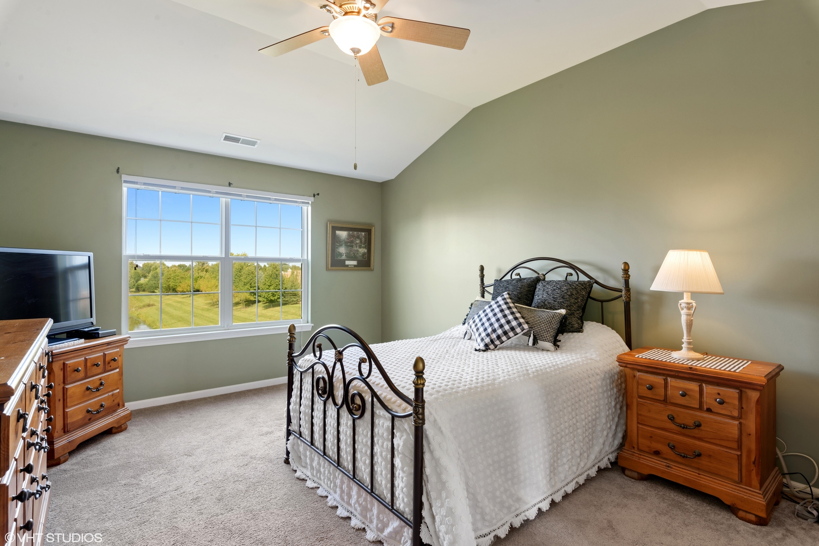 2819 Church Road Aurora, IL 60502 - Photo 7 of 17
