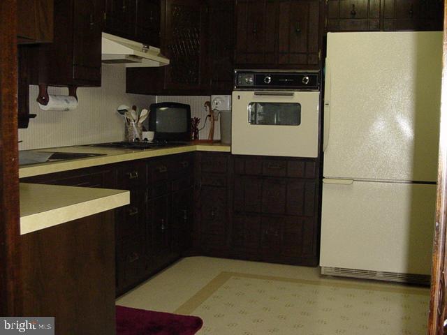987 Nissley Road Lancaster, PA 17601 - Photo 5 of 15 Gallery Image 5