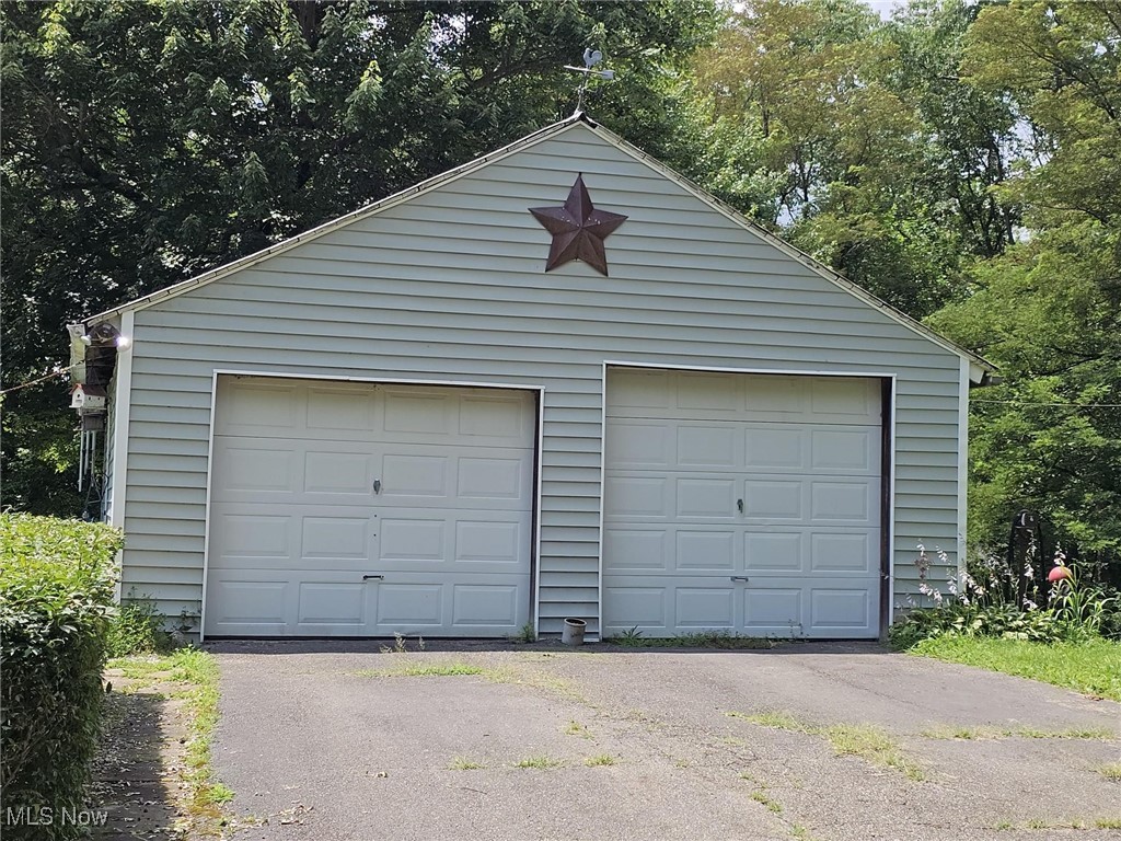 91510 Amos Road Scio, OH 43988 - Photo 5 of 12 View of detached garage