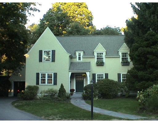 4 Grantland Road Wellesley, MA 02481 - Photo 1 of 8