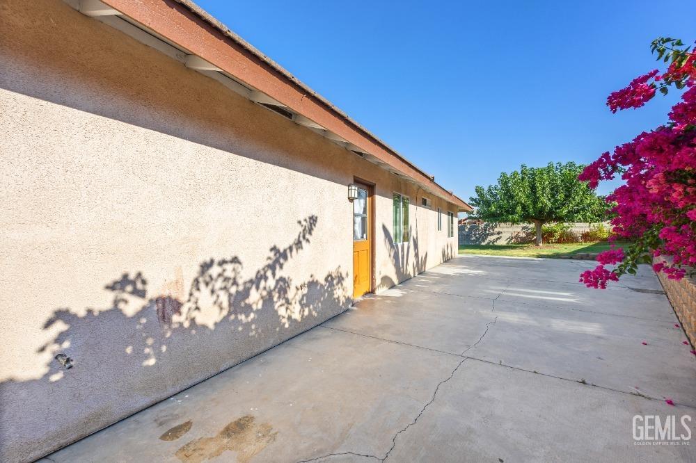 Undisclosed Address Shafter, CA 93263 - Photo 35 of 42