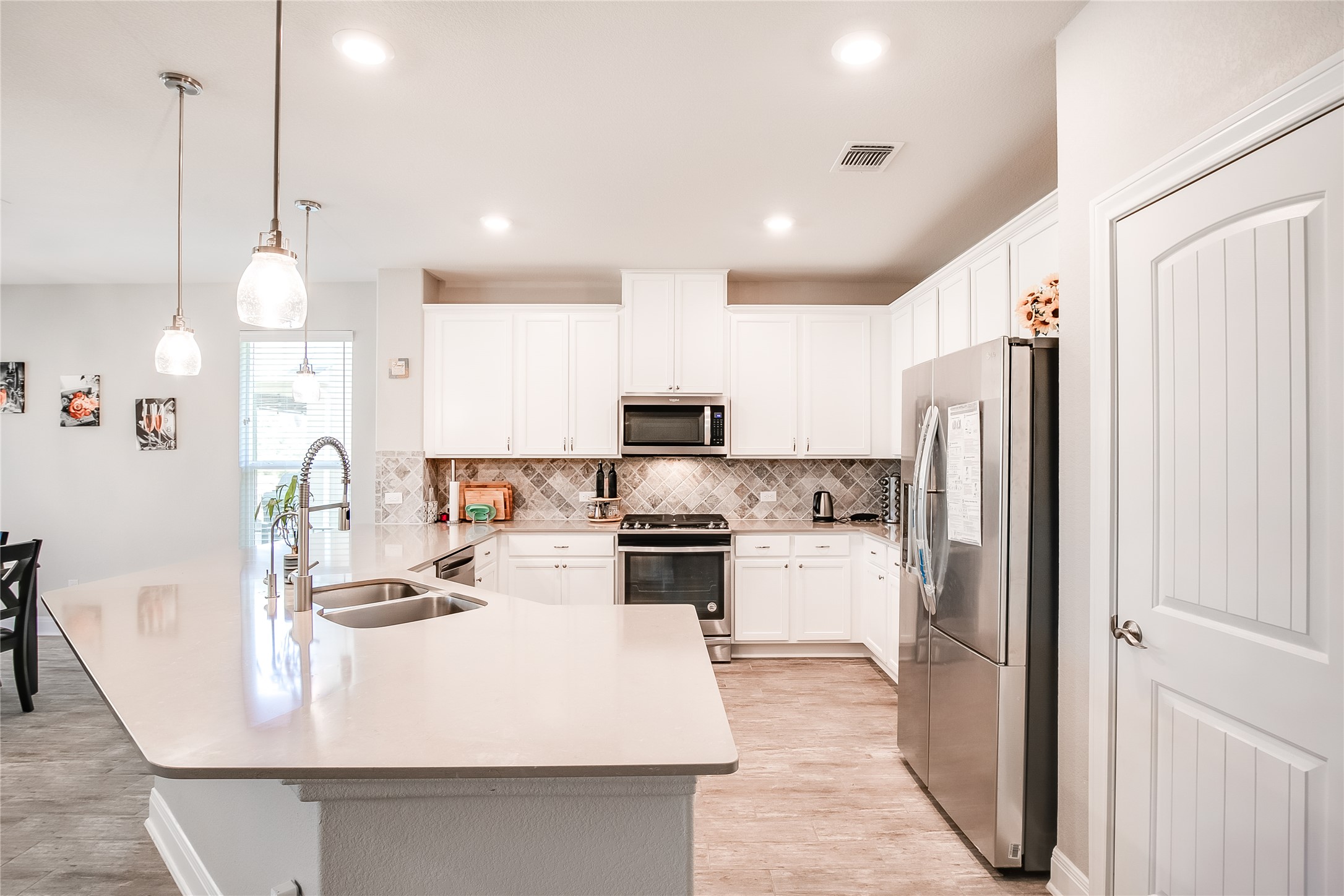 817 Desaix Drive Georgetown, TX 78628 - Photo 11 of 29